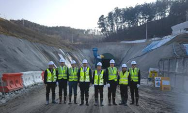 访问韩国铁道现场照片3