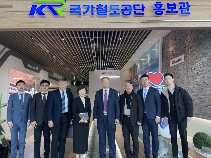 访问韩国铁道公社照片3