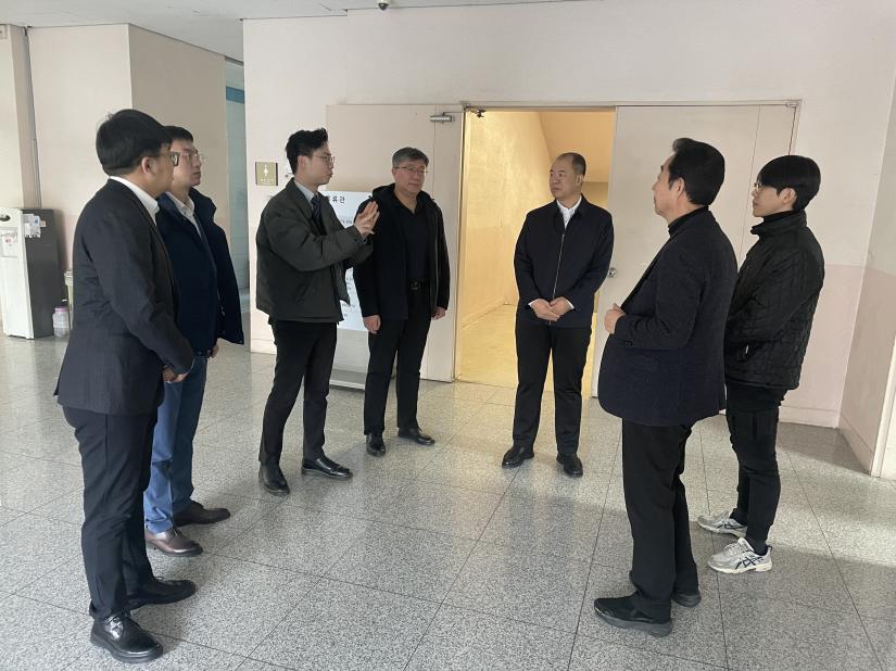 参观留学生公寓